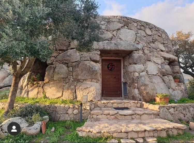 Il Nuraghe Del Lago Coghinas Oschiri Exteriér fotografie